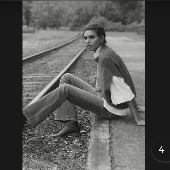 Anthropologie Pilcro flare jeans - Picture 5 of 11